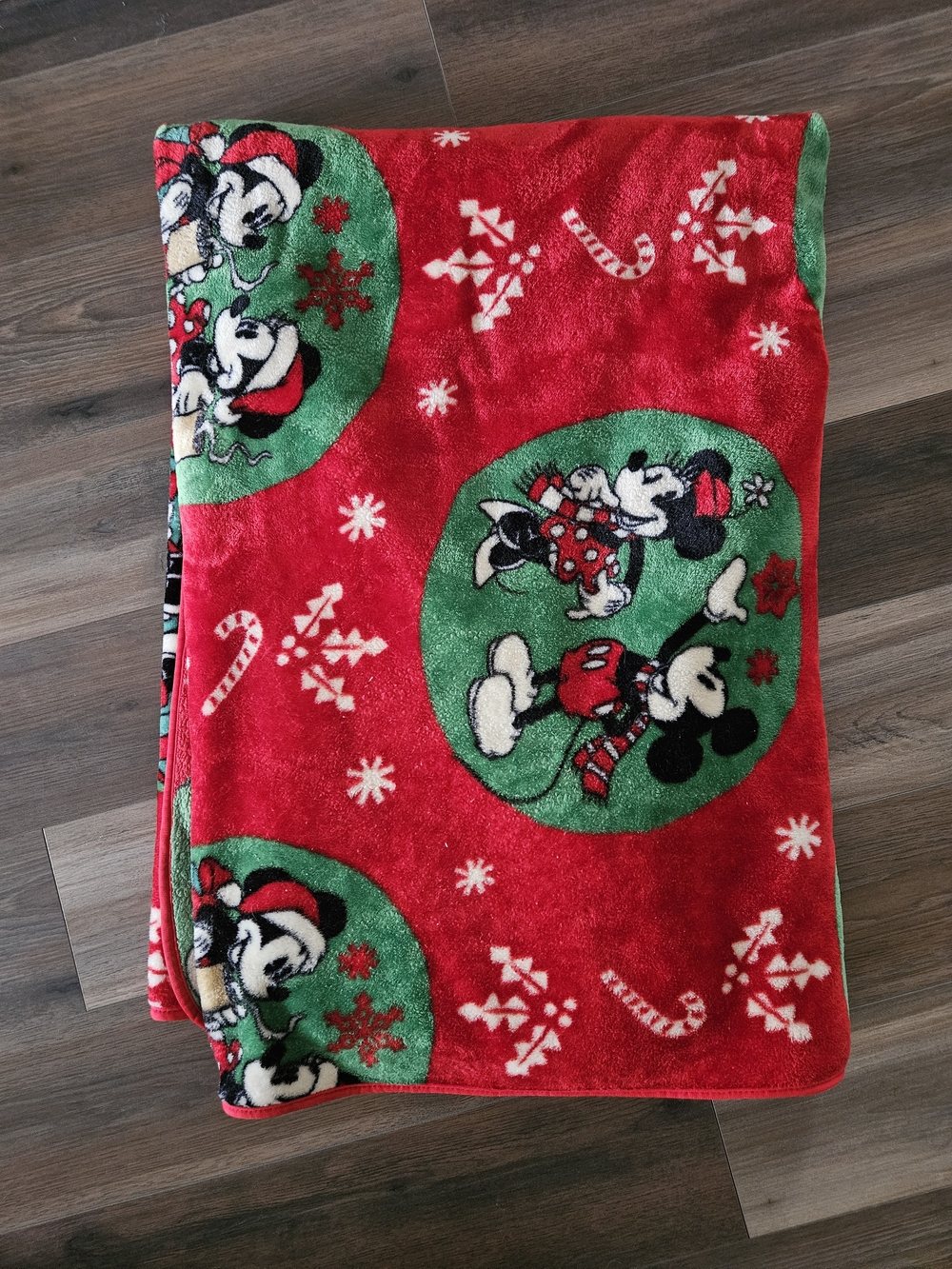 Disney Red & Green Mickey and Minnie Holiday Plush Throw Blanket
